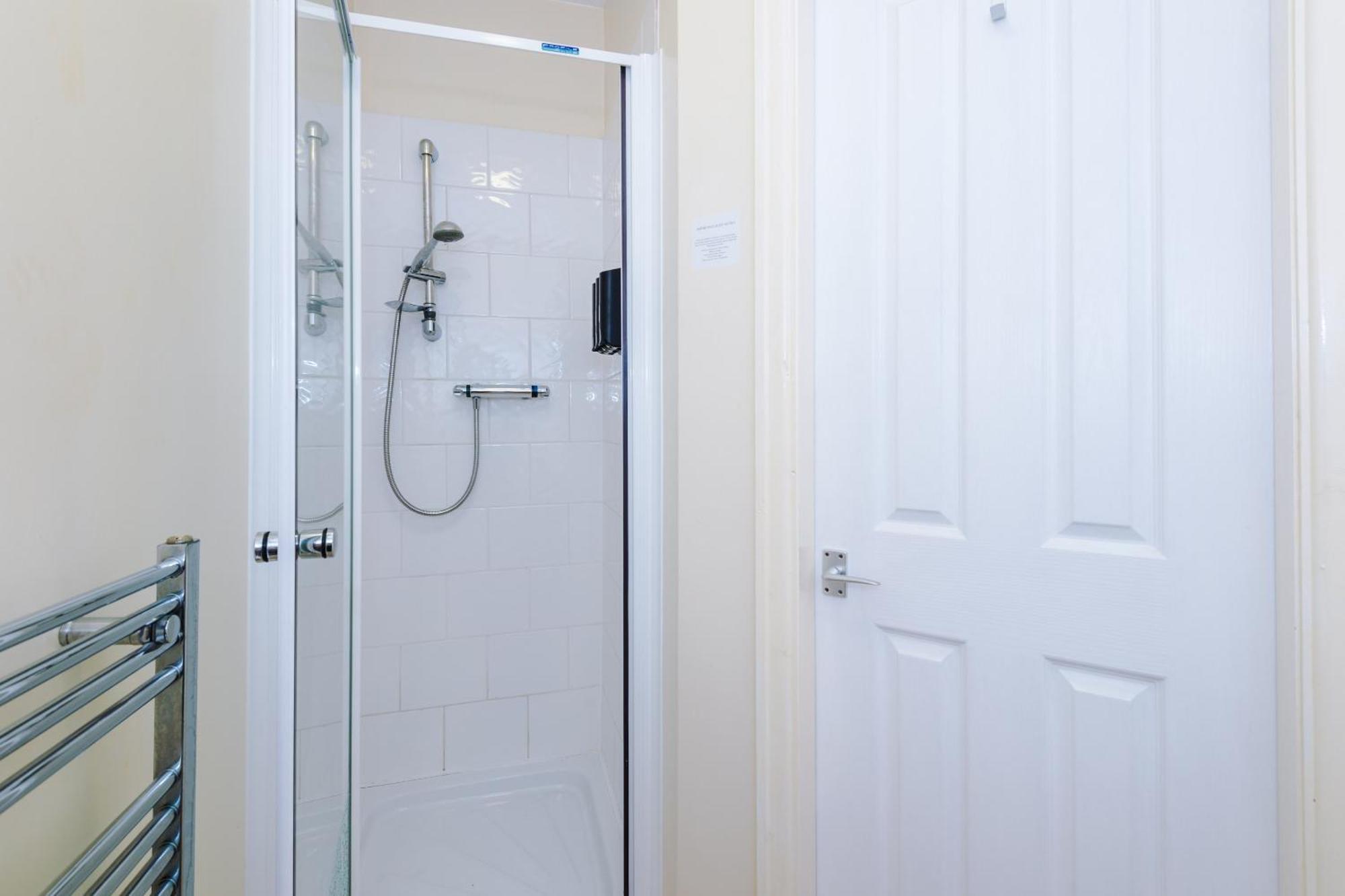 Pebbles Guest House Blackpool Extérieur photo