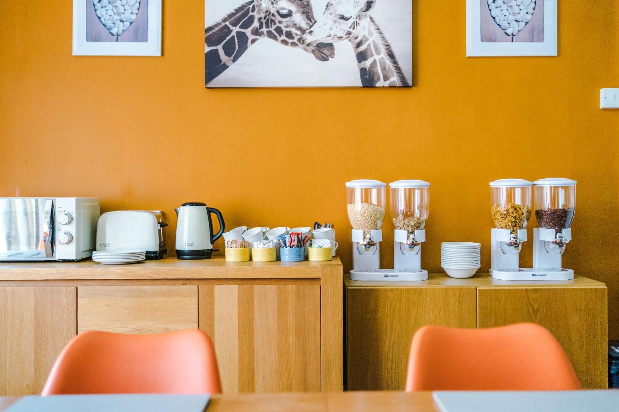 Pebbles Guest House Blackpool Extérieur photo